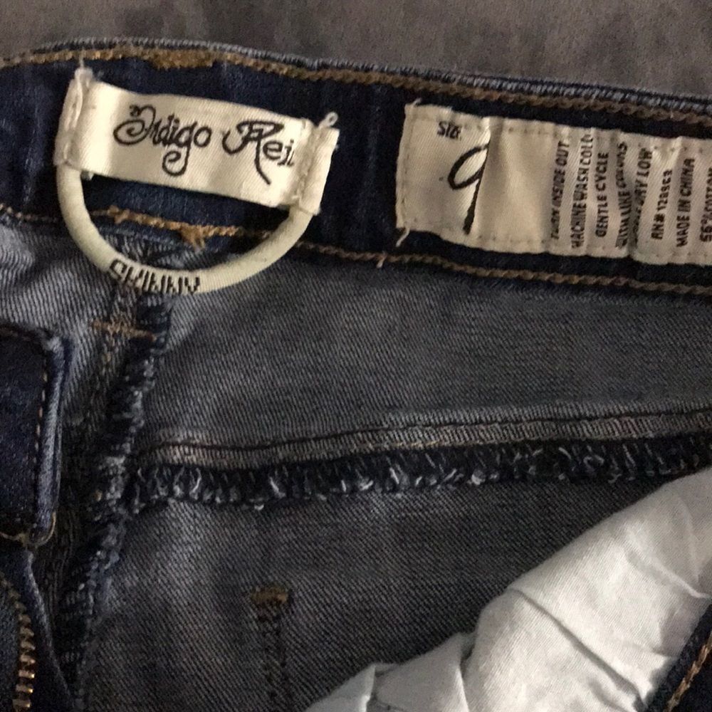 Jeans​ - Picture 3 of 4